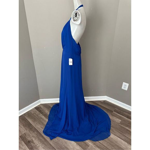 Vera Wang Bride Elodie Trailing Hem Gown - Picture 8 of 13